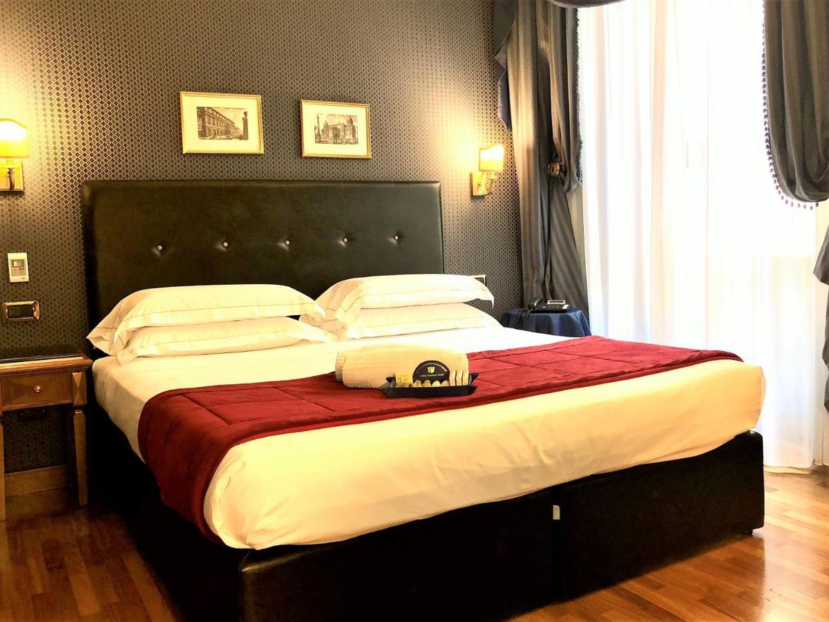 Hotel Manfredi Suite In Rom Exteriör bild