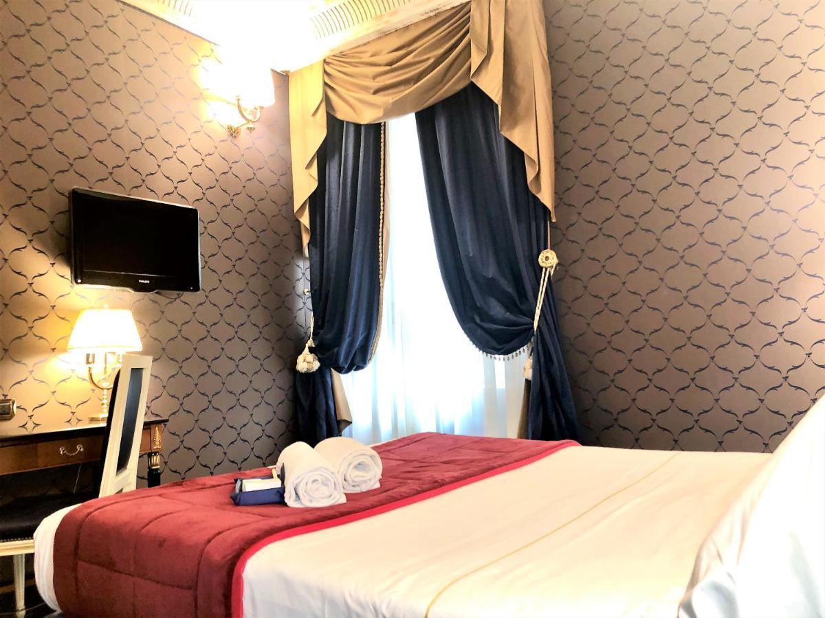 Hotel Manfredi Suite In Rom Exteriör bild