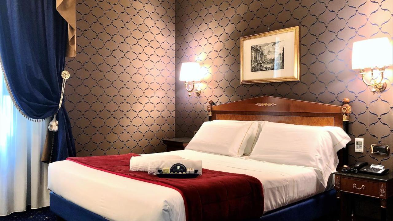 Hotel Manfredi Suite In Rom Exteriör bild