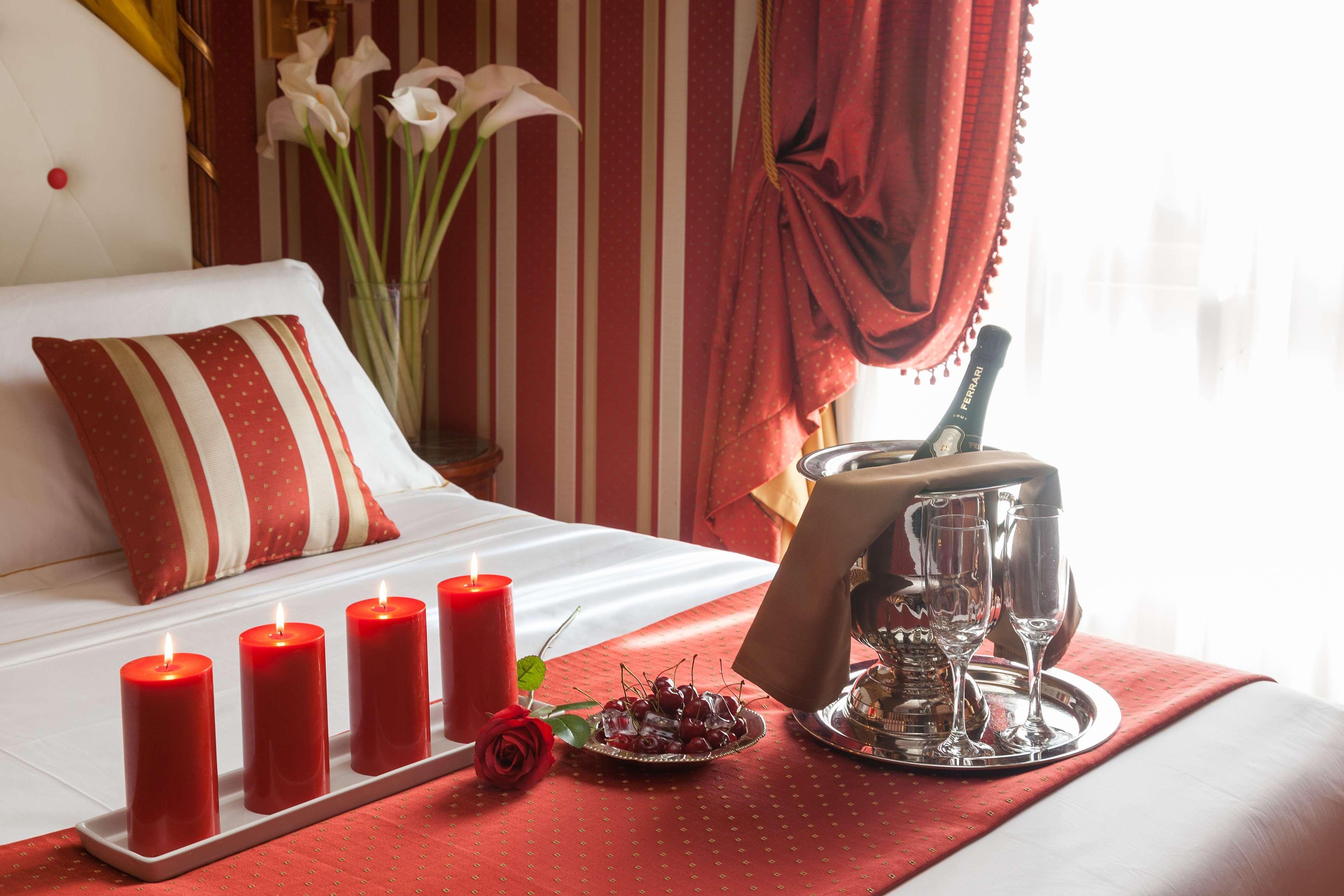 Hotel Manfredi Suite In Rom Exteriör bild